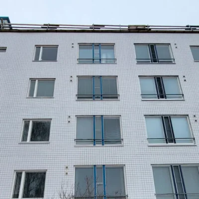 Ikkunasaumausta Vuosaaressa